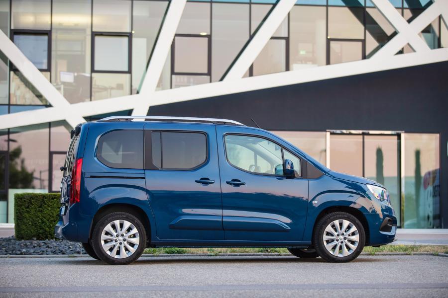  Opel Combo Life 2018 года  (фото 8 из 44)
